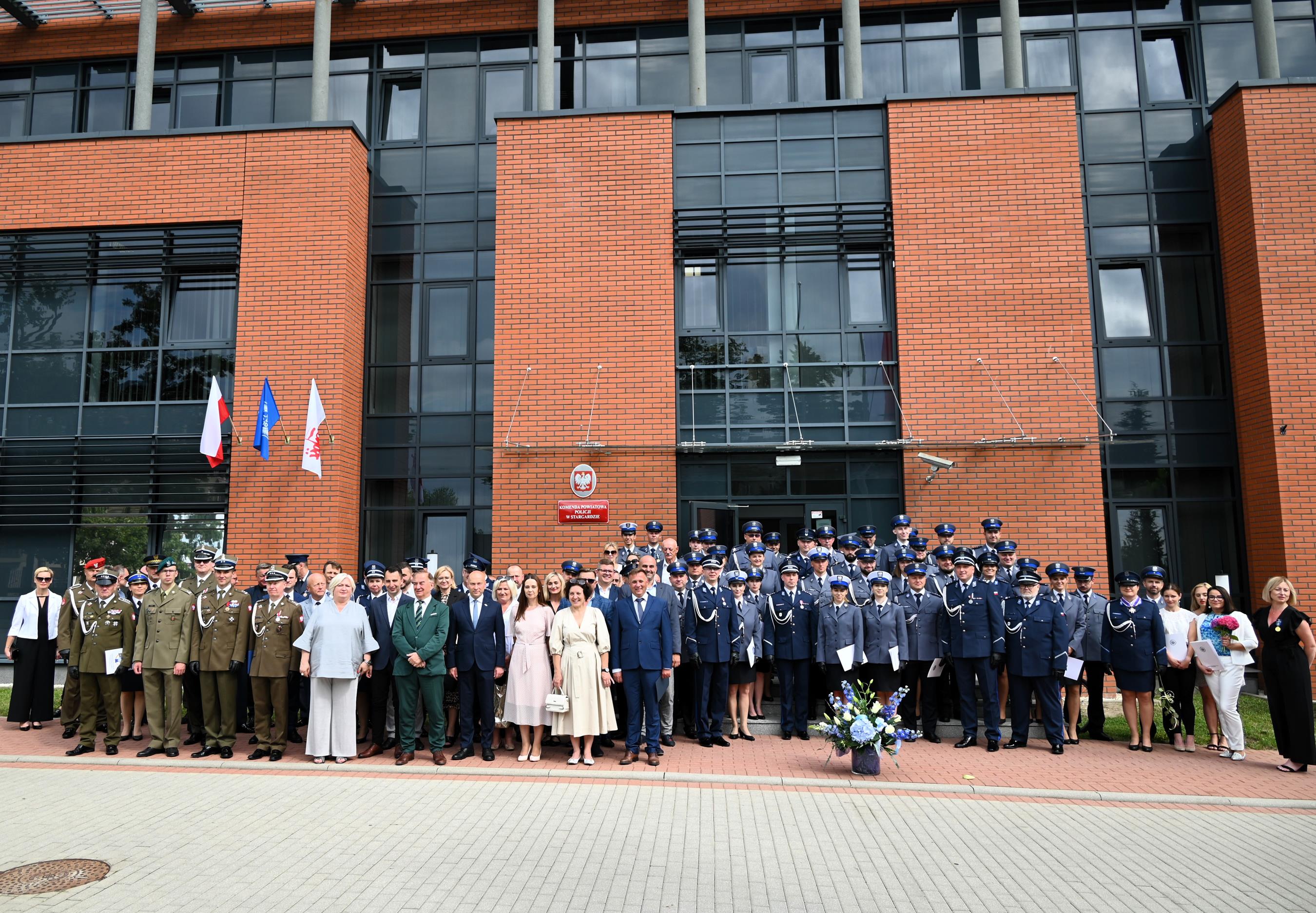 Świętowanie na komendzie